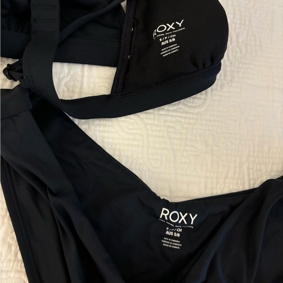 Roxy Bikini - Picture 2 of 2